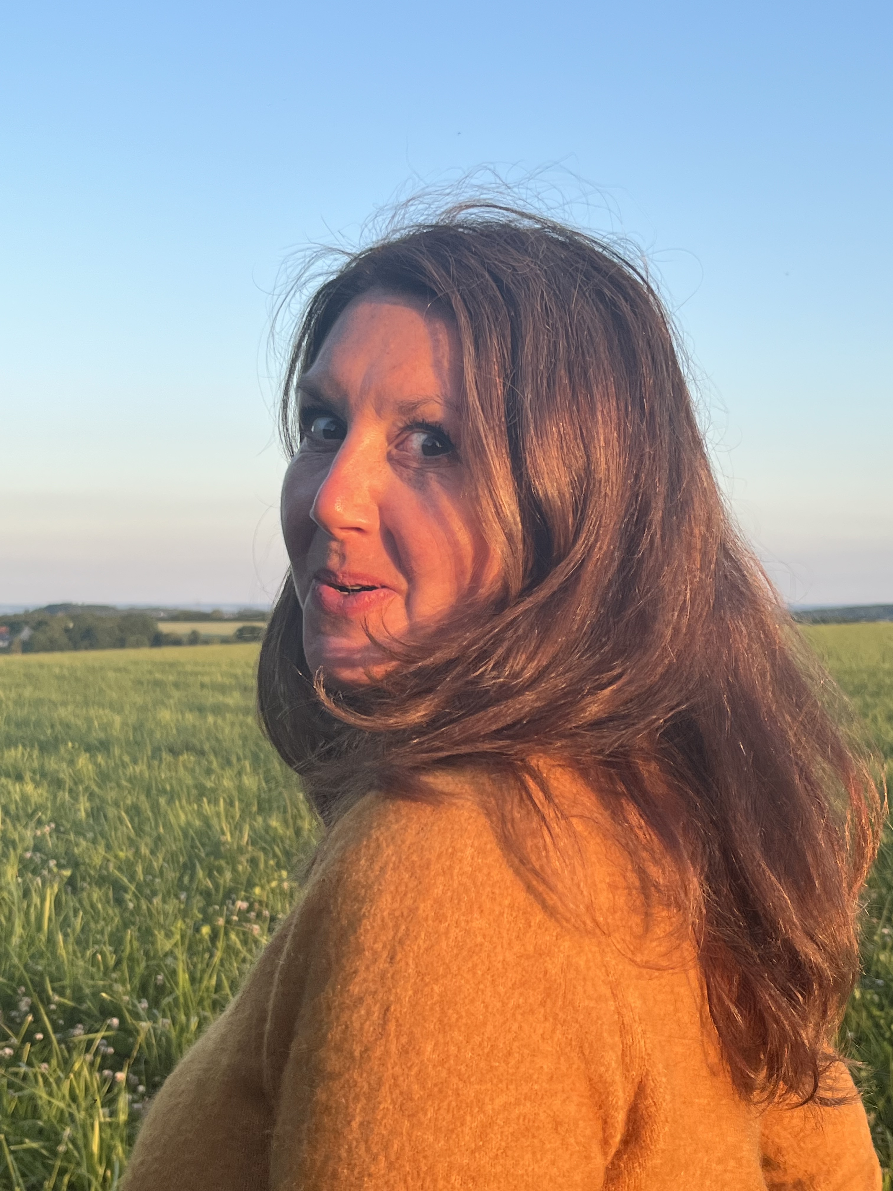 Superviseur musical et fondatrice de l’agence SyncSync, Valérie Albert partage son parcours, sa passion et sa vision du métier. Elle est formatrice sur la formation Supervision musicale au Cifap.